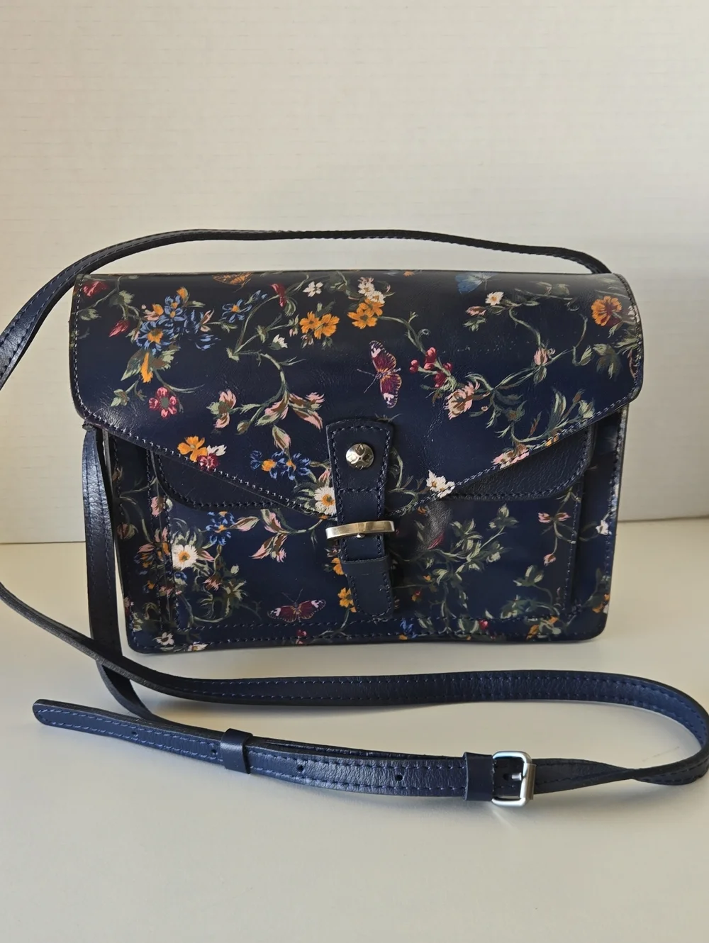 EUC Patricia Nash Floral Navy Crossbody Bag with Adjustable Strap